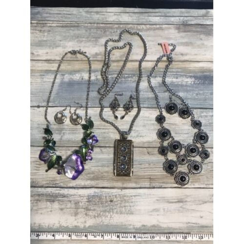 Lot Necklaces Earrings Silver Tone‎ Chain Black Pendant Flowers Purple Set